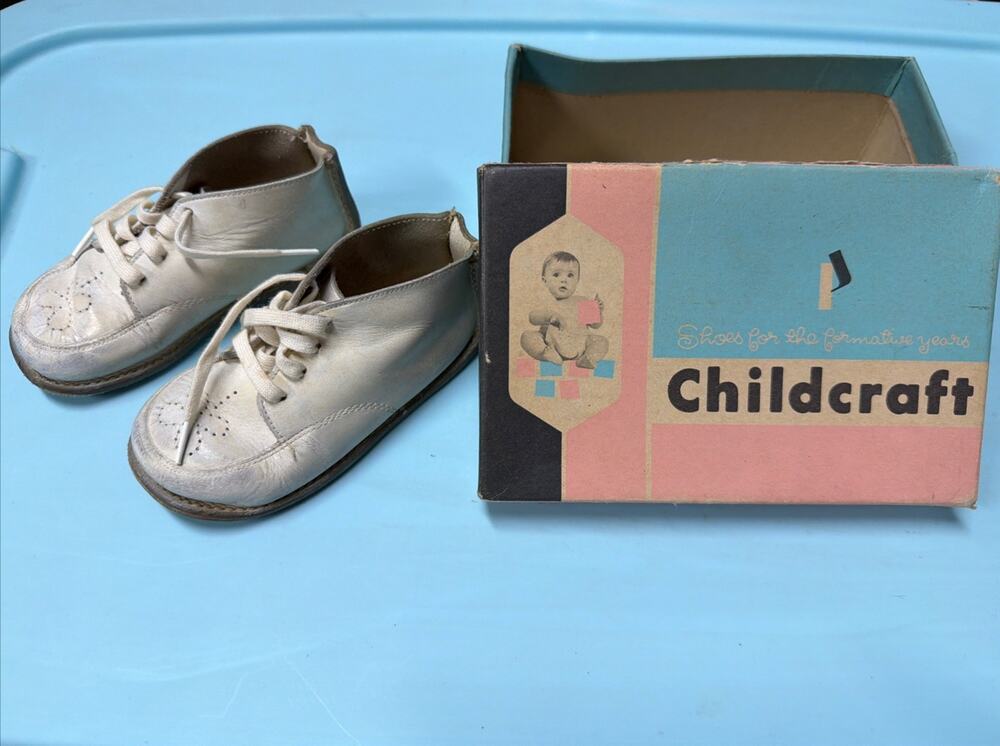 Vintage JC Penney Childcraft White Baby Shoes in Box 60's Pennys Toddler Leather
